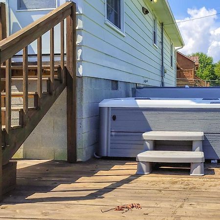 Dog-Friendly Fayetteville Home With Hot Tub! Экстерьер фото